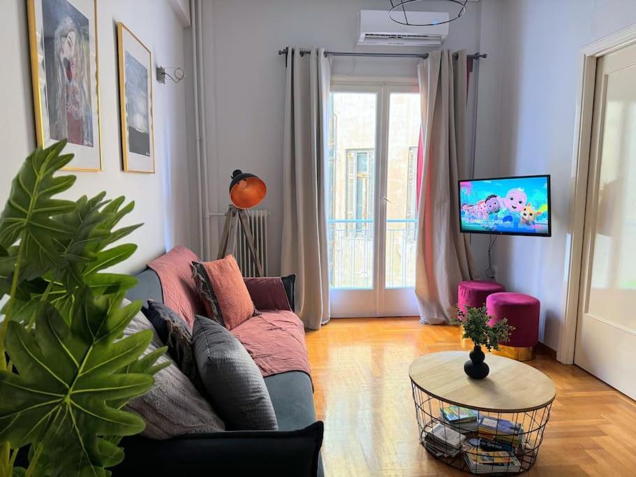 Downtown Cute Apt In The Heart Of Plaka Athens Luaran gambar